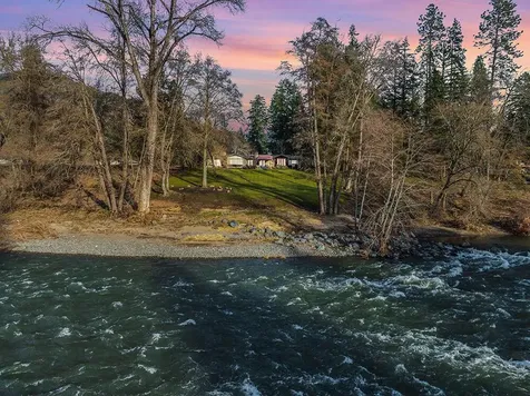 583 Avenue De Teresa Grants Pass OR 97526