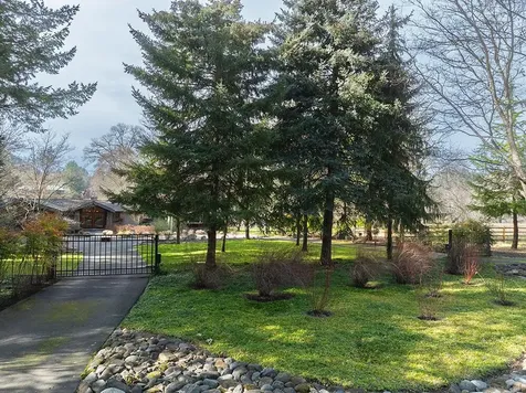 583 Avenue De Teresa Grants Pass OR 97526