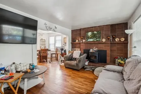 1224 SE Court Avenue Roseburg OR 97470
