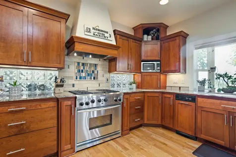 3866 Manzanita Heights Drive Medford OR 97504