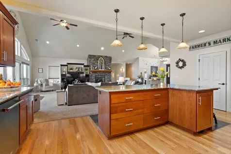 3866 Manzanita Heights Drive Medford OR 97504