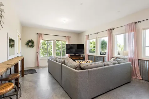 3866 Manzanita Heights Drive Medford OR 97504