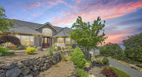 3866 Manzanita Heights Drive Medford OR 97504