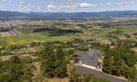 3866 Manzanita Heights Drive Medford OR 97504
