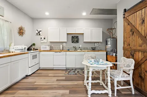 3866 Manzanita Heights Drive Medford OR 97504