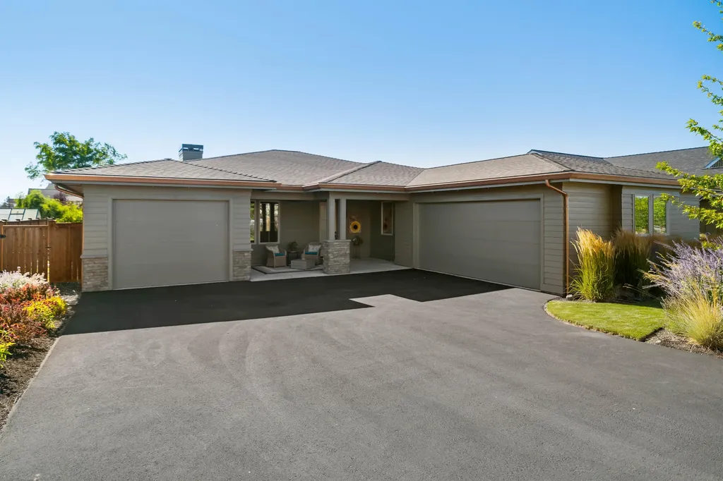 3633 SW 47th Street Redmond OR 97756