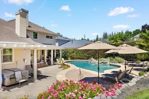 351 Stanford Avenue Medford OR 97504