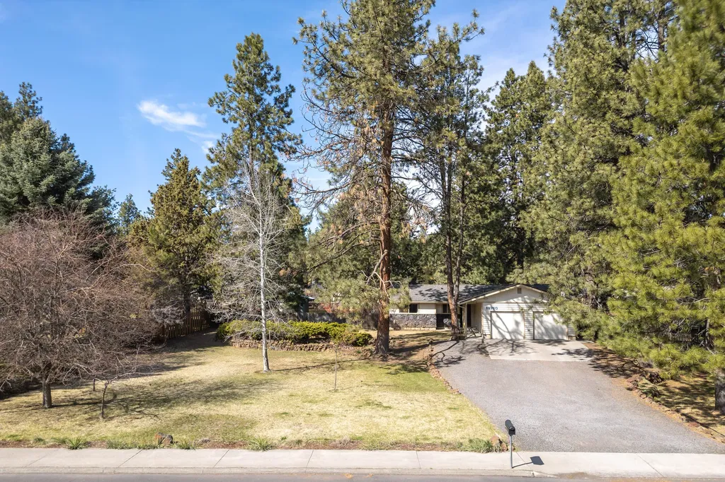 19760 Poplar Street Bend OR 97702