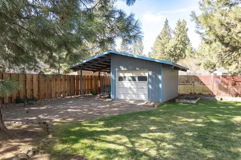 19760 Poplar Street Bend OR 97702