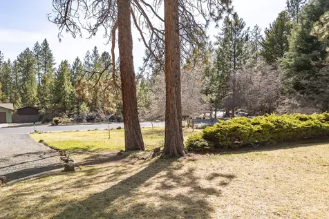 19760 Poplar Street Bend OR 97702