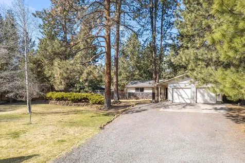 19760 Poplar Street Bend OR 97702
