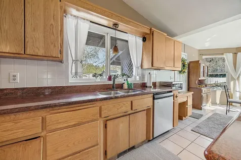 1595 Rogue River Highway Gold Hill OR 97525