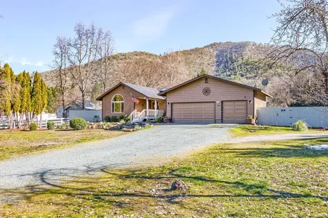 1595 Rogue River Highway Gold Hill OR 97525