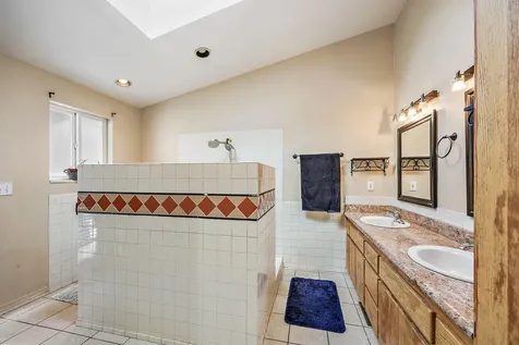 1595 Rogue River Highway Gold Hill OR 97525