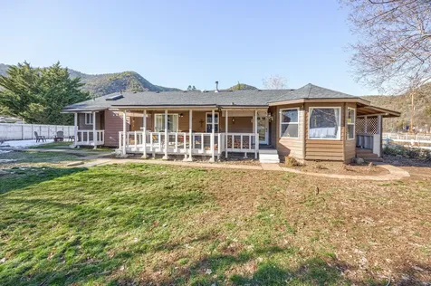 1595 Rogue River Highway Gold Hill OR 97525