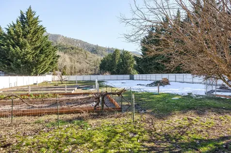 1595 Rogue River Highway Gold Hill OR 97525