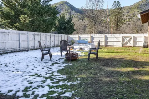 1595 Rogue River Highway Gold Hill OR 97525