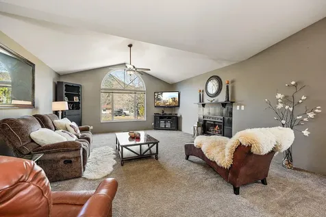 1595 Rogue River Highway Gold Hill OR 97525
