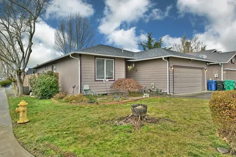 1378 Moon Glo Drive Grants Pass OR 97527