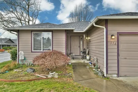 1378 Moon Glo Drive Grants Pass OR 97527