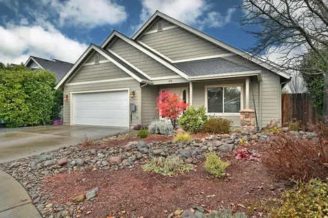 196 SE Yorktown Drive Grants Pass OR 97527