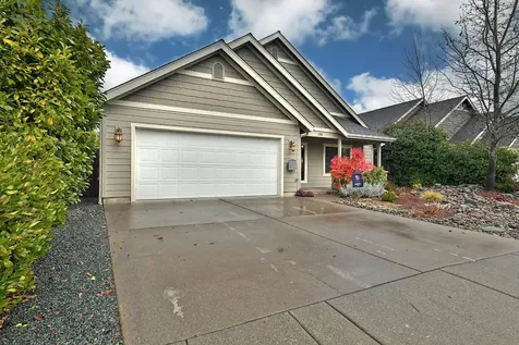 196 SE Yorktown Drive Grants Pass OR 97527
