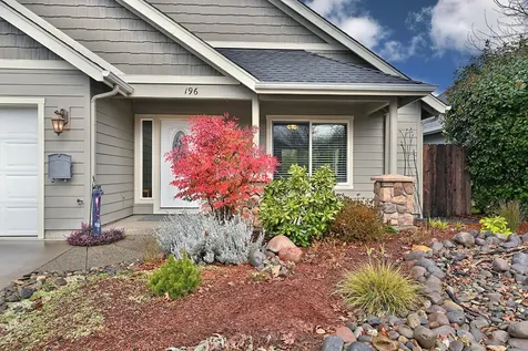 196 SE Yorktown Drive Grants Pass OR 97527