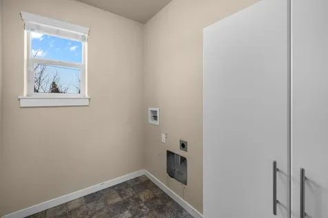 21124 Copperfield Avenue Bend OR 97702