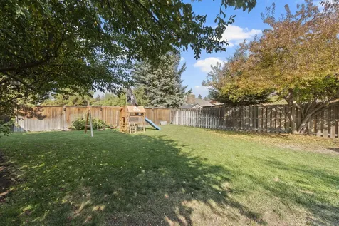 21124 Copperfield Avenue Bend OR 97702