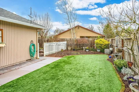 1182 Marilee Street Central Point OR 97502