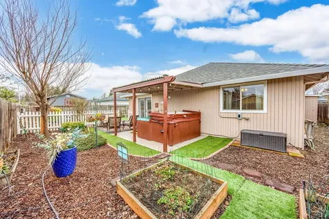 1182 Marilee Street Central Point OR 97502