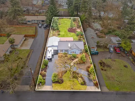 1616 Crown Avenue Medford OR 97504