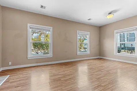 1616 Crown Avenue Medford OR 97504