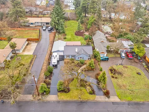 1616 Crown Avenue Medford OR 97504