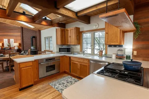 67040 Rock Island Lane Bend OR 97703