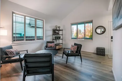327 SW Garfield Avenue Bend OR 97702