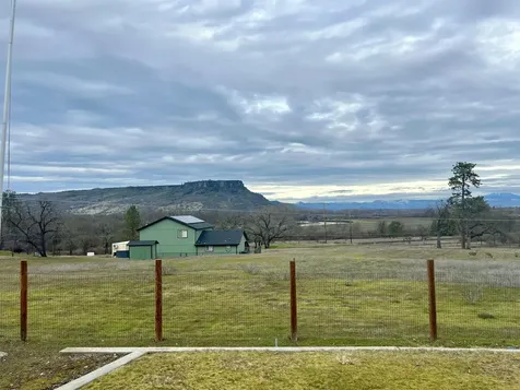 8085 Gold Ray Road Central Point OR 97502