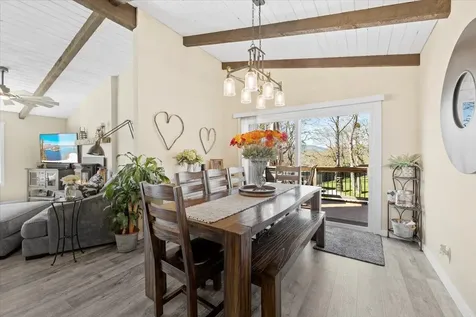 2304 Carpenter Hill Road Medford OR 97501