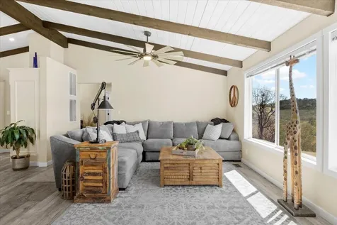 2304 Carpenter Hill Road Medford OR 97501