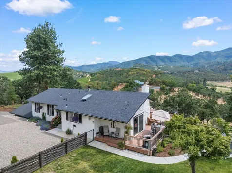 2304 Carpenter Hill Road Medford OR 97501