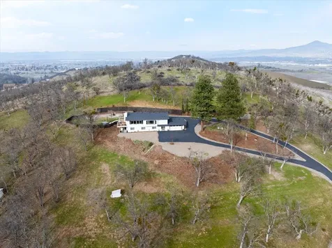 2304 Carpenter Hill Road Medford OR 97501