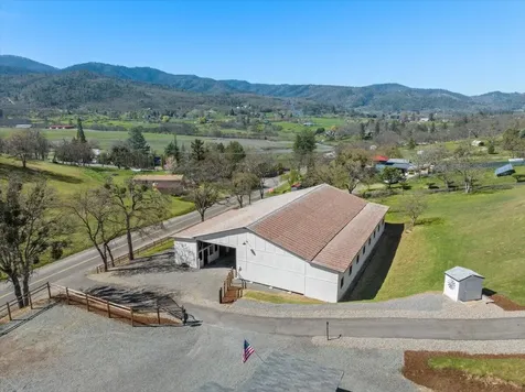 2304 Carpenter Hill Road Medford OR 97501