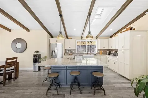 2304 Carpenter Hill Road Medford OR 97501