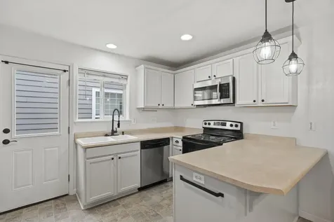 7866 Jacqueline Way White City OR 97503