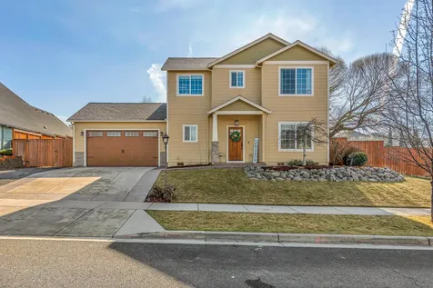 2864 Strasburg Street Medford OR 97504