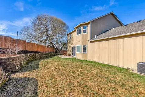 2864 Strasburg Street Medford OR 97504