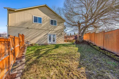 2864 Strasburg Street Medford OR 97504