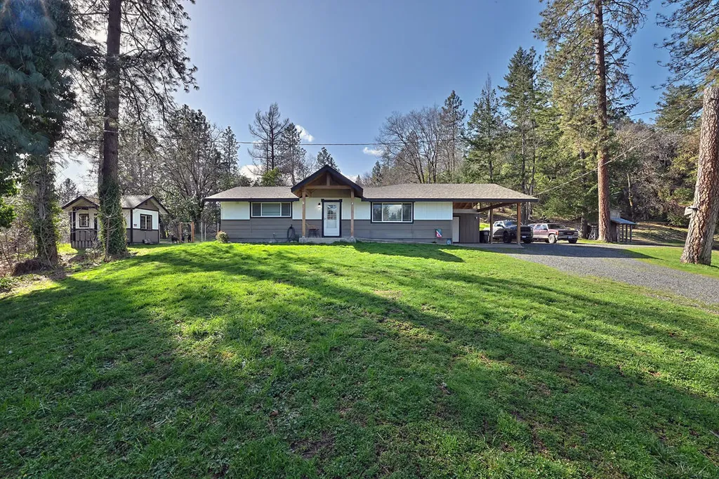 4780 Redwood Avenue Grants Pass OR 97527