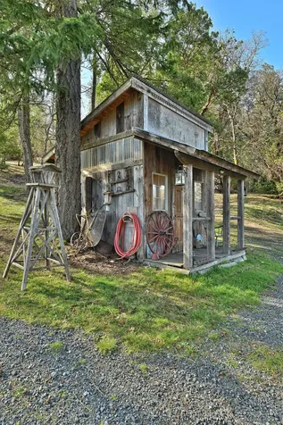 4780 Redwood Avenue Grants Pass OR 97527
