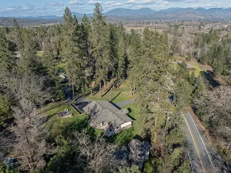 4780 Redwood Avenue Grants Pass OR 97527